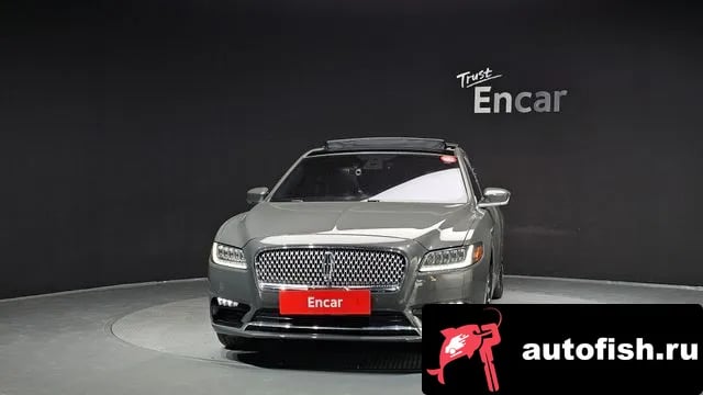 Lincoln Continental Continental 10th Generation 2019 года - вид 3