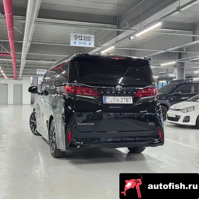 Toyota Alphard Alphad 4th Generation 2025 года - похожие автомобили