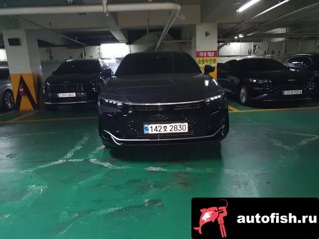 Toyota Crown Crown Crossover 2024 года - автомобиль из Южной Кореи