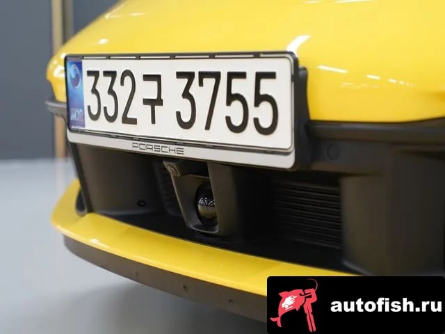 Porsche 911 911 (992) 2020 года - вид 6