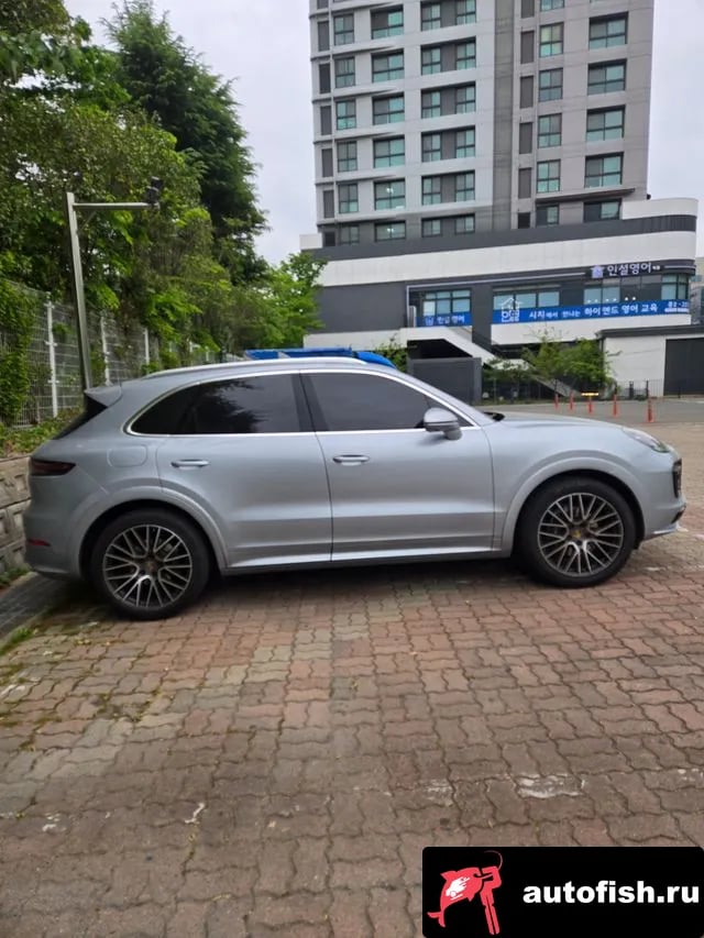 Porsche Cayenne Cayenne (PO536) 2022 года - вид 3