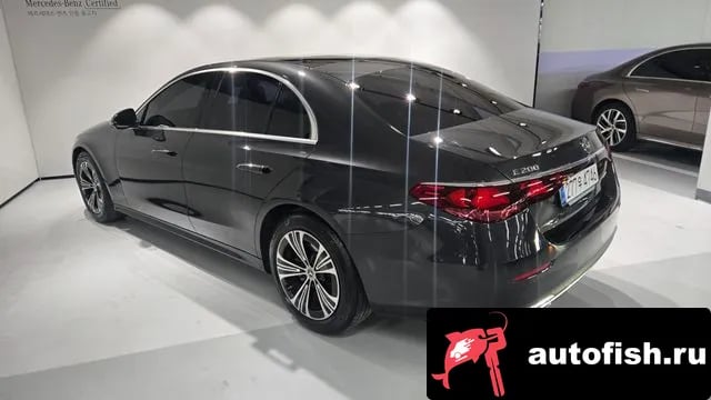 Mercedes-Benz E-Class E-Class W214 2025 года - вид 3