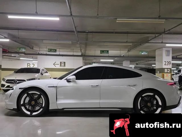Porsche Taycan Taikan 2022 года - похожие автомобили