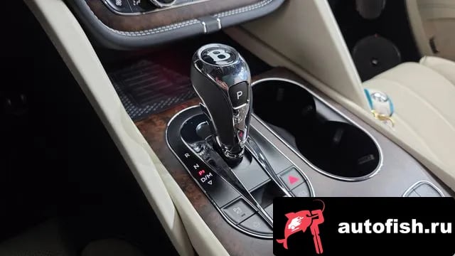Bentley Bentayga Benteiga 2025 года - похожие автомобили