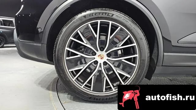 Porsche Macan Makan EV 2025 года - вид 5
