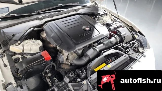Jaguar XE XE 2018 года - вид 6