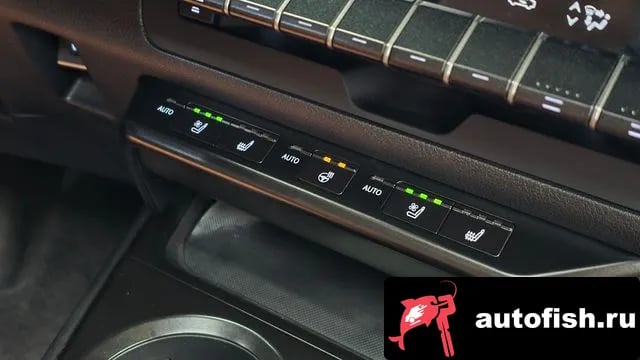 Lexus UX UX250h 2019 года - похожие автомобили