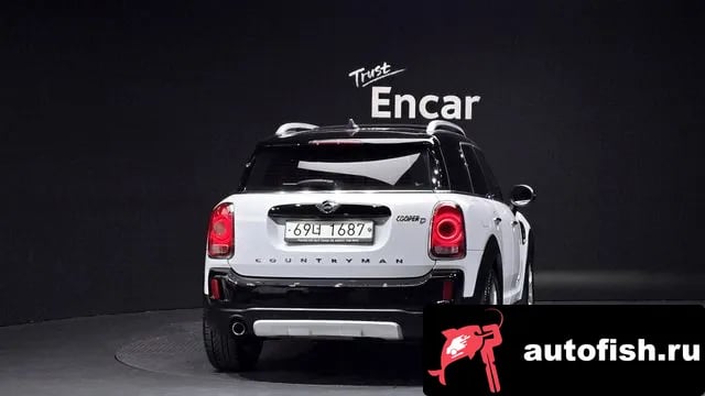 Mini Countryman Cooper D Country Man 2018 года - вид 3