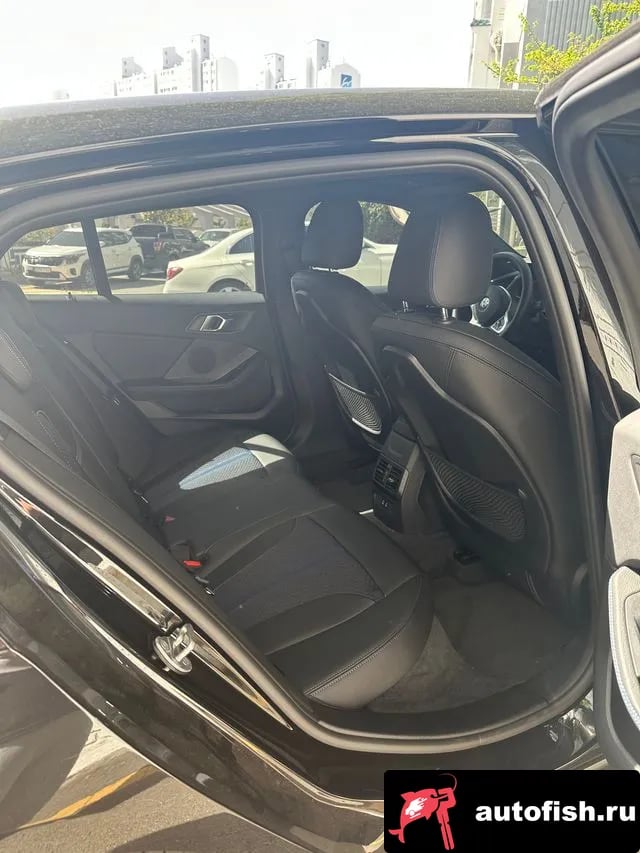 BMW 1-Series 1 Series (F40) 2024 года - похожие автомобили