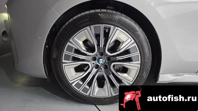 BMW 7-Series 7 Series (G70) 2023 года - вид 5