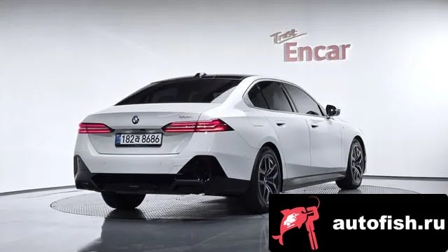 BMW 5-Series 5 Series (G60) 2024 года - вид 2