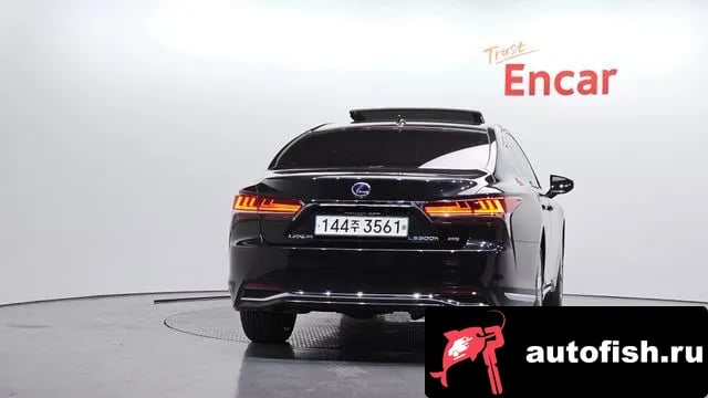 Lexus LS LS500h 5th generation 2019 года - вид 4