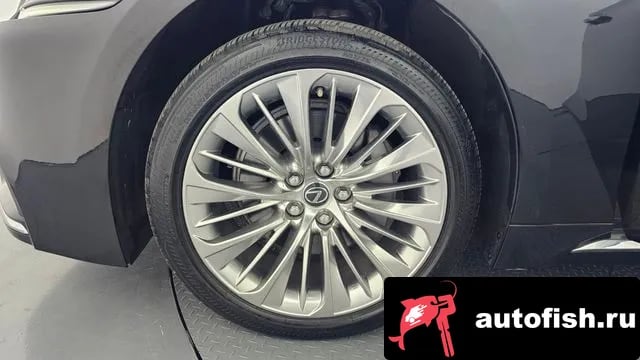 Lexus LS LS500h 5th generation 2019 года - вид 5