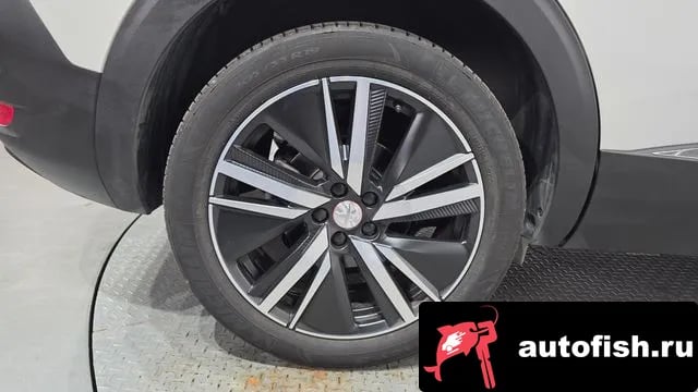 Peugeot 5008 5008 second generation 2024 года - похожие автомобили