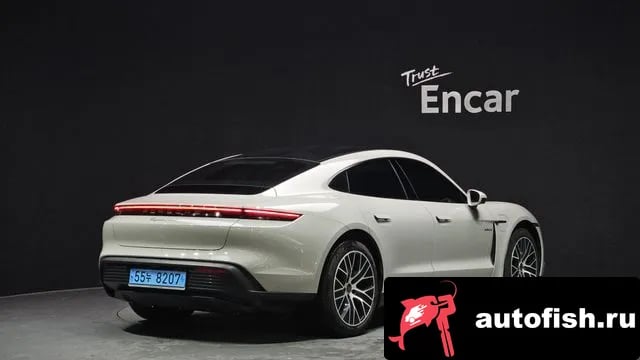 Porsche Taycan Taikan 2021 года - вид 2