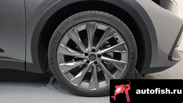 Toyota Crown Crown Crossover 2026 года - вид 5