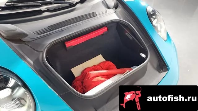 Porsche 911 911 (992) 2020 года - вид 6