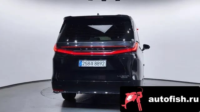 Lexus LM LM Second Generation 2025 года - вид 4