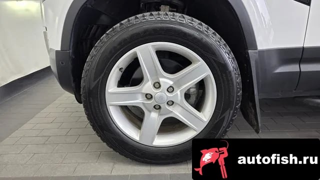 Land Rover Defender Bitdefender (L663) 2021 года - вид 5