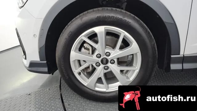 Audi Q3 Q3 (F3) 2024 года - вид 5