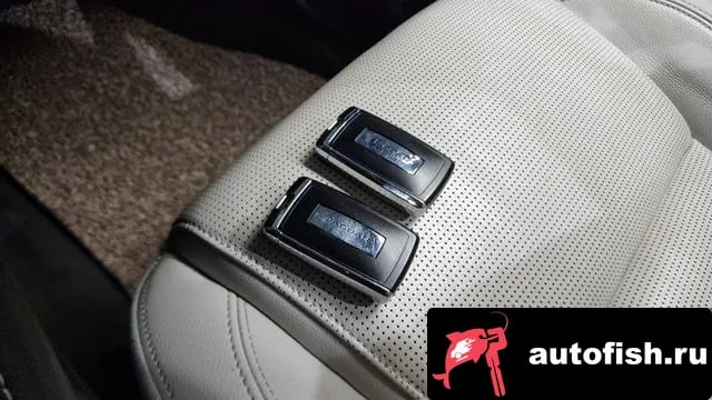 Jaguar E-PACE E-PACE 2018 года - похожие автомобили