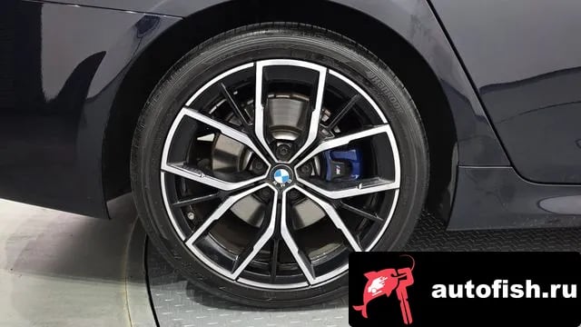 BMW 5-Series 5 Series (G30) 2022 года - вид 5