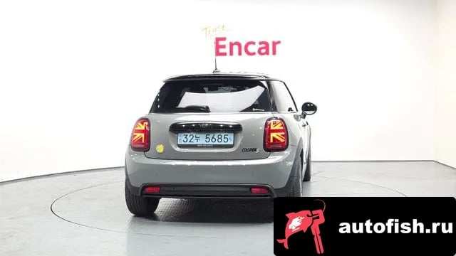Mini Cooper Cooper Electric 2022 года - вид 4