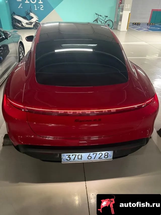 Porsche Taycan Taikan 2022 года - вид 4