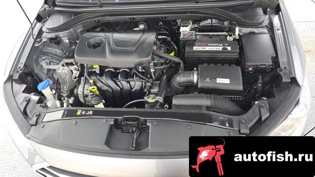 Hyundai AVANTE Avante AD 2018 года - вид 6