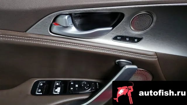 Kia Stinger Stinger 2018 года - похожие автомобили