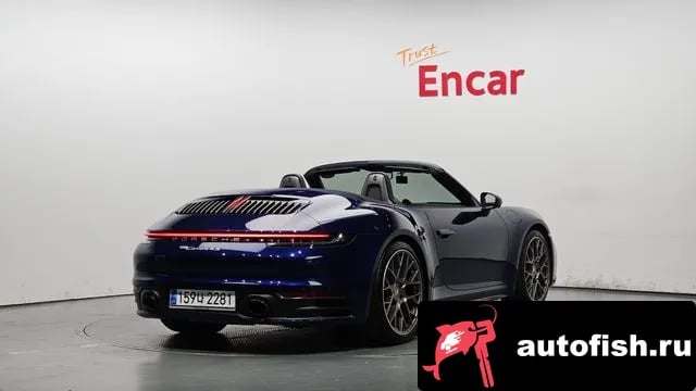 Porsche 911 911 (992) 2020 года - вид 2