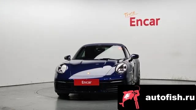 Porsche 911 911 (992) 2020 года - вид 3