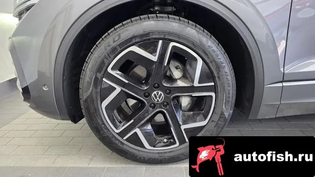Volkswagen Touareg Tuareg 3rd generation 2025 года - вид 5