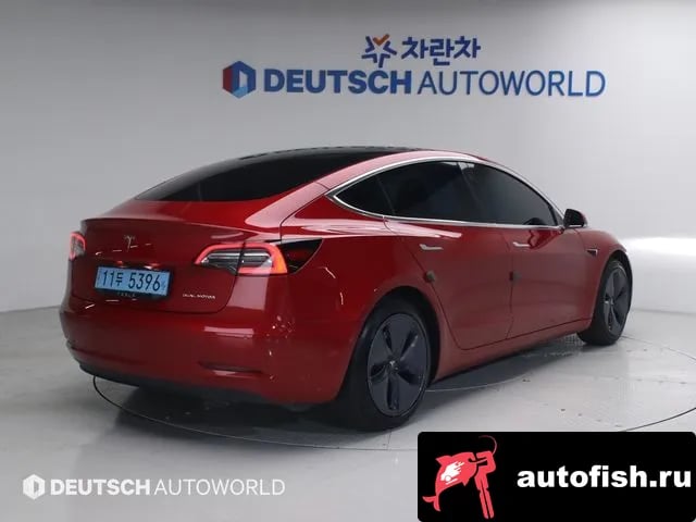Tesla Model 3 Model 3 2020 года - вид 2