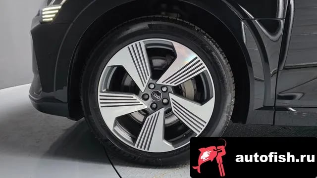 Audi e-tron e-Tron 2022 года - вид 5