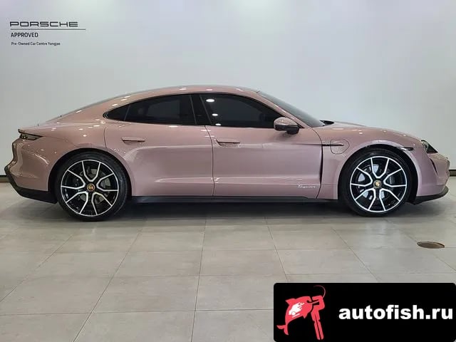 Porsche Taycan Taikan 2023 года - вид 6