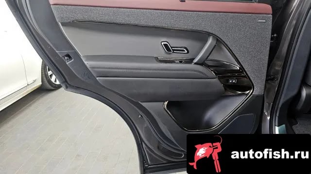 Land Rover Range Rover Sport Range Rover Sport 3rd Generation 2023 года - похожие автомобили