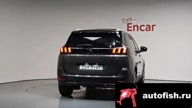 Peugeot 5008 5008 second generation 2019 года - вид 3