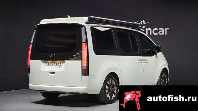 Hyundai Staria Staria 2024 года - вид 2