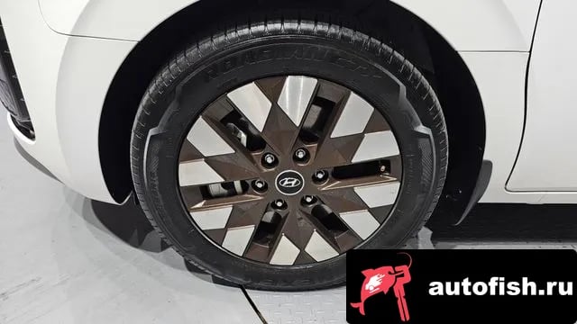 Hyundai Staria Staria 2024 года - вид 5
