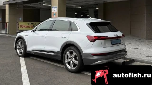 Audi e-tron e-Tron 2021 года - вид 2