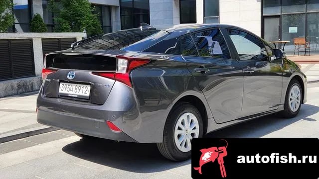 Toyota Prius Prius 4th Generation 2019 года - вид 4