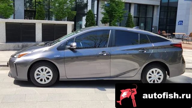 Toyota Prius Prius 4th Generation 2019 года - вид 6