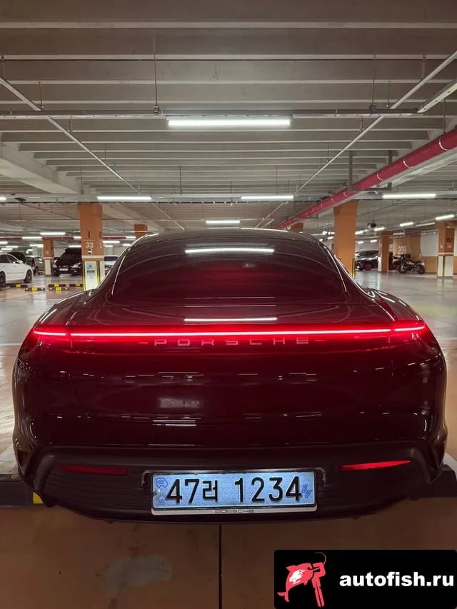Porsche Taycan Taikan 2021 года - вид 4