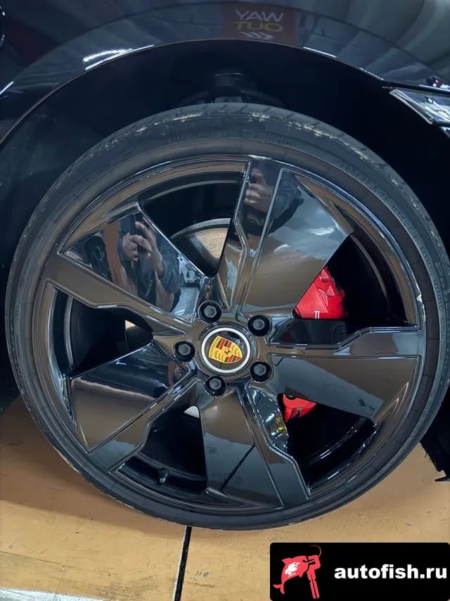 Porsche Taycan Taikan 2021 года - вид 6