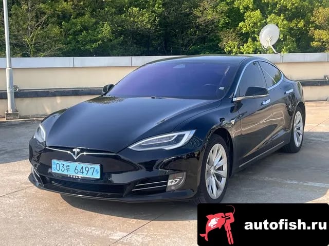 Tesla Model S Model S 2020 года - автомобиль из Южной Кореи