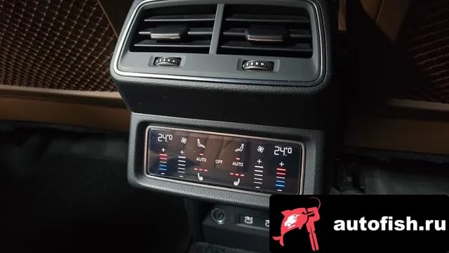 Audi e-tron e-Tron 2021 года - похожие автомобили