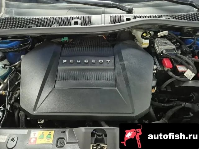 Peugeot 2008 e-2008 second generation 2022 года - вид 5