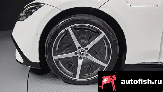 Mercedes-Benz EQE EQE V295 2023 года - вид 5