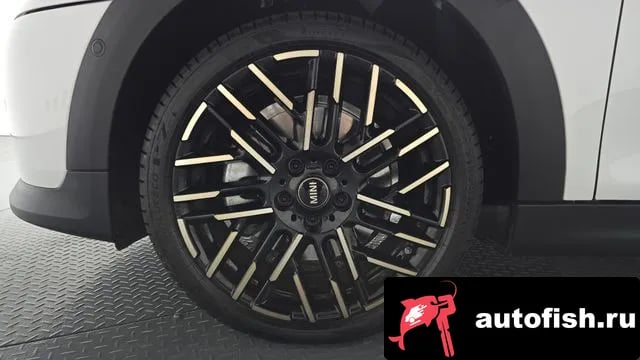 Mini Cooper Cooper S 4th Generation 2025 года - вид 4